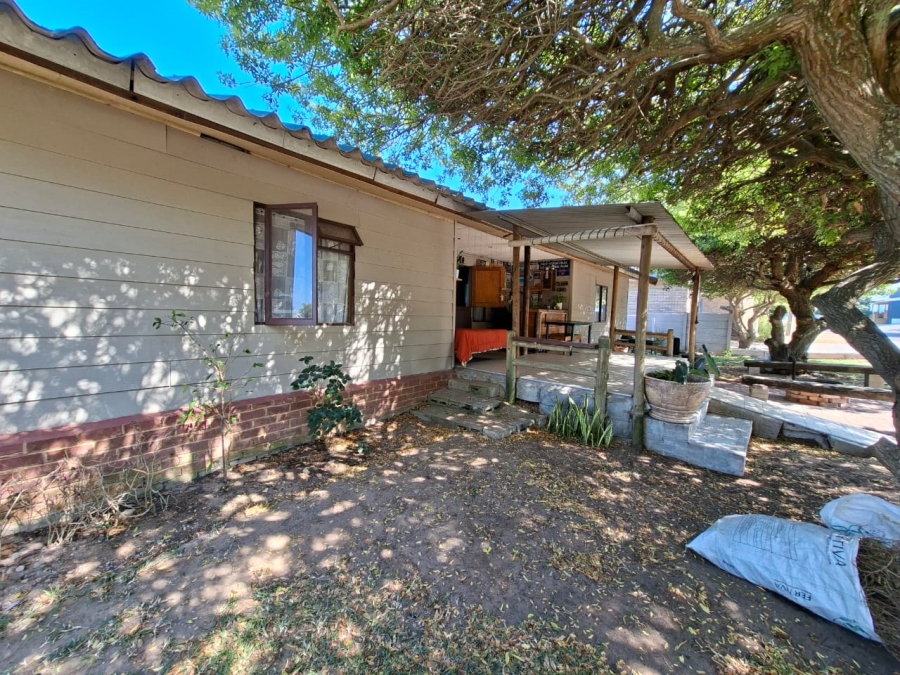 6 Bedroom Property for Sale in Hartenbos Central Western Cape